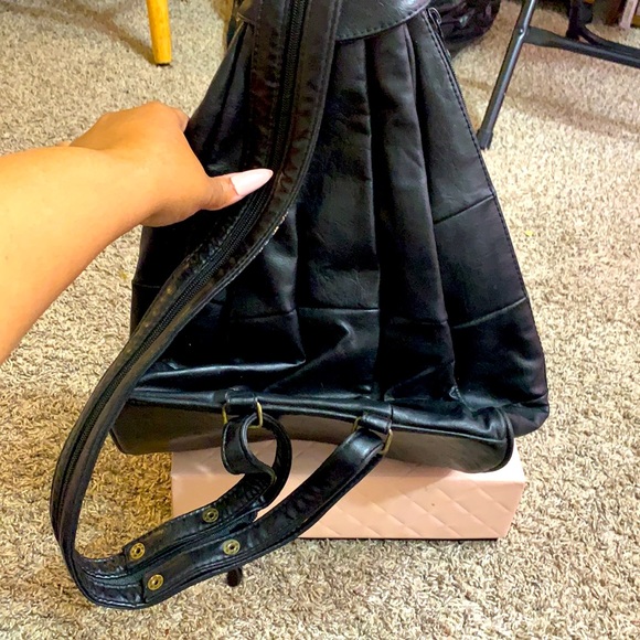 š¤Vintage black backpack purseš¤ - Picture 5 of 6